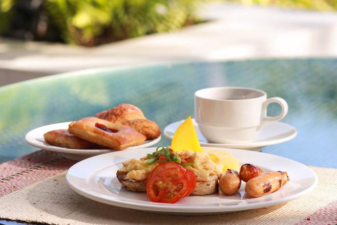 Imagen del bar/restaurante del Hotel Seda Lio. Foto 11