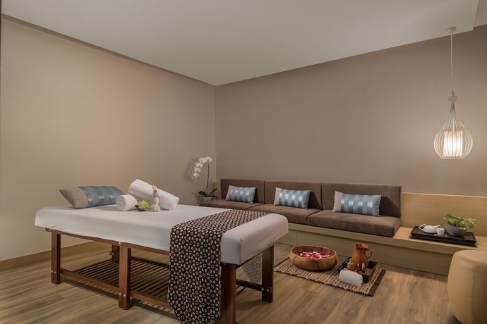 Imagen de los interiores del Hotel Seda Vertis North. Foto 18