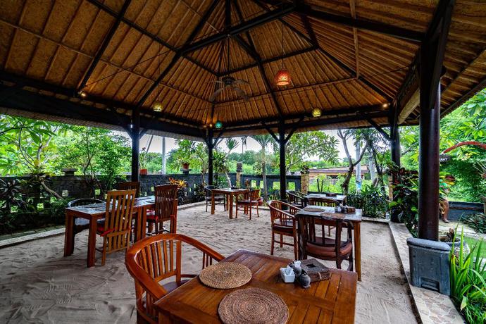 Imagen del bar/restaurante del Hotel Sedok Jineng Villa. Foto 3