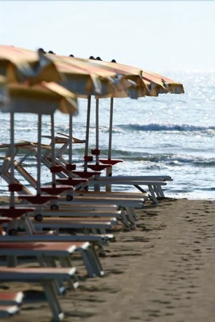Imagen de los exteriores del Hotel Sedonia, Pinarella di Cervia. Foto 8