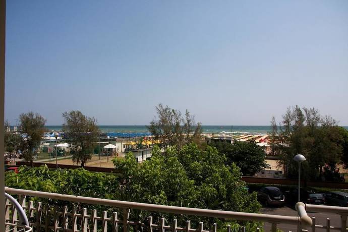 Imagen de los exteriores del Hotel Sedonia, Pinarella di Cervia. Foto 9