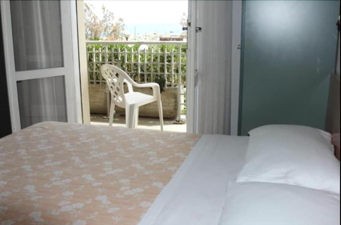 Imagen de la habitación del Hotel Sedonia, Pinarella di Cervia. Foto 6