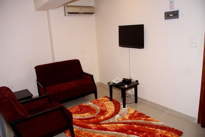 Imagen de la habitación del Hotel Sedrah. Foto 6