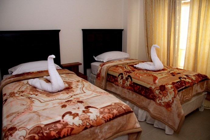 Imagen de la habitación del Hotel Sedrah. Foto 11