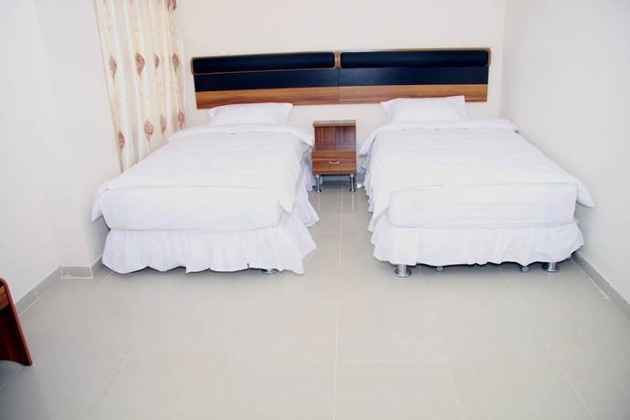 Imagen de la habitación del Hotel Sedrah. Foto 15
