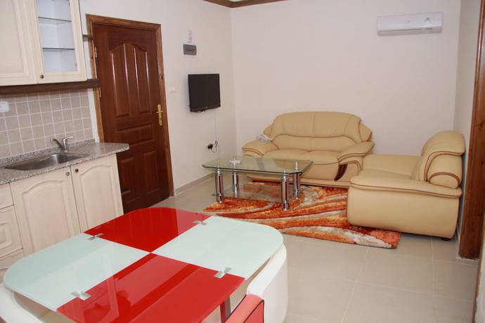 Imagen de la habitación del Hotel Sedrah. Foto 17