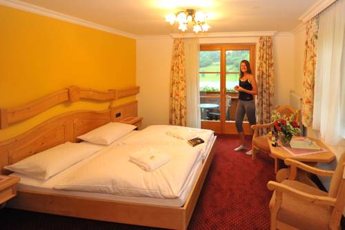 Imagen de la habitación del Hotel Seeblick, Goldegg. Foto 5