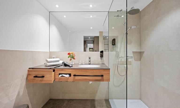 Imagen de la habitación del Hotel Seeblick, Jepolding. Foto 18