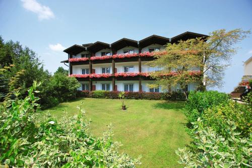 Imagen general del Hotel Seeblick, Obing. Foto 4