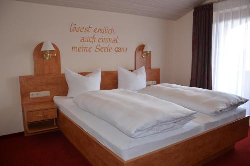 Imagen de la habitación del Hotel Seeblick, Obing. Foto 9
