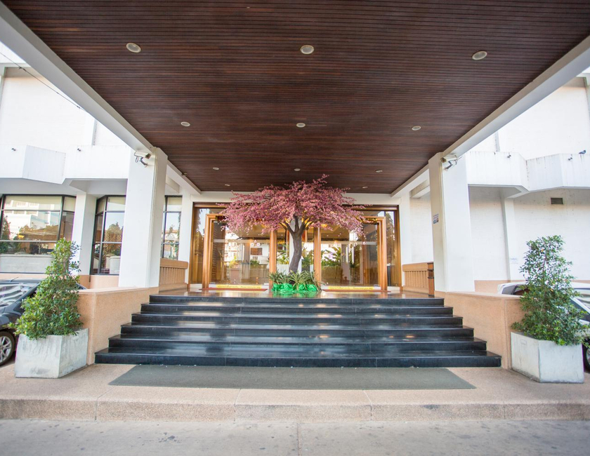 Imagen general del Hotel Seeharaj. Foto 9