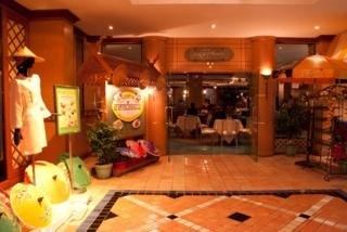 Imagen de los interiores del Hotel Seeharaj Uttaradit. Foto 7