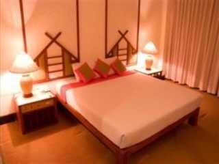 Imagen de los exteriores del Hotel Seeharaj Uttaradit. Foto 6