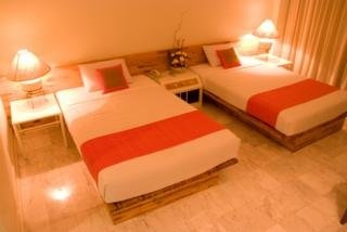 Imagen de los interiores del Hotel Seeharaj Uttaradit. Foto 10