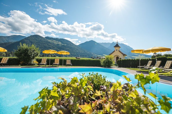 Imagen de la piscina del Hotel Seehof, K&ouml;ssen. Foto 17