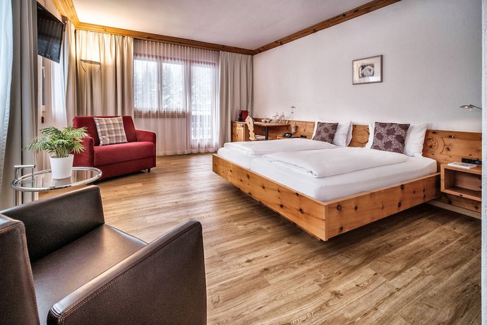 Imagen de la habitación del Hotel Seehof Valbella Lenzerheide. Foto 19