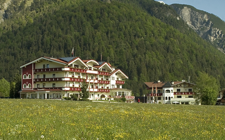 Imagen de los exteriores del Hotel Seehotel Einwaller - Adults Only. Foto 6