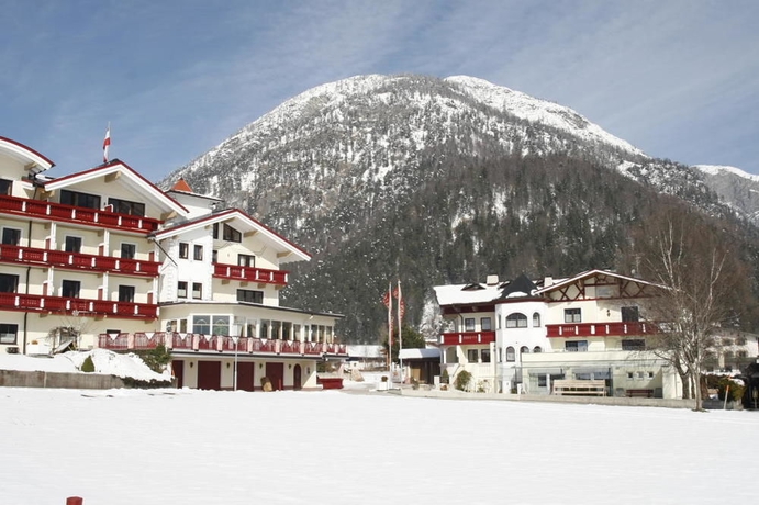 Imagen de los exteriores del Hotel Seehotel Einwaller - Adults Only. Foto 7