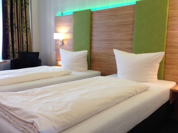 Imagen de la habitación del Hotel Seehotel Forst. Foto 13