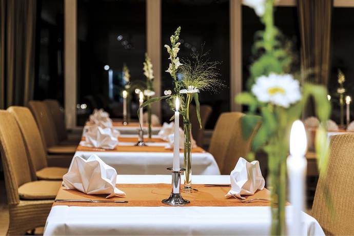 Imagen del bar/restaurante del Hotel Seehotel Heidehof. Foto 9