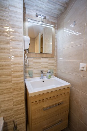 Imagen de la habitación del Hotel Seehotel Helvetia. Foto 3