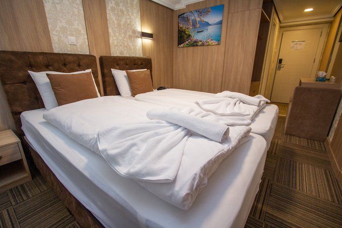 Imagen de la habitación del Hotel Seehotel Helvetia. Foto 16