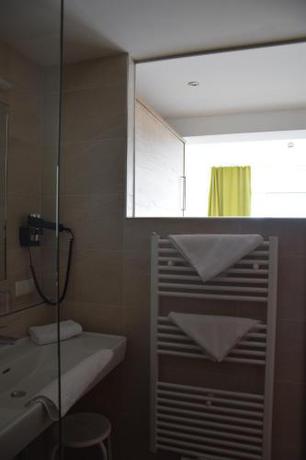 Imagen de la habitación del Hotel Seehotel Herlinde. Foto 3