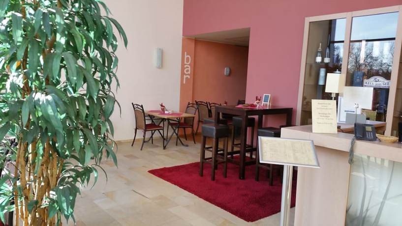 Imagen del bar/restaurante del Hotel Seehotel Kell am See. Foto 5