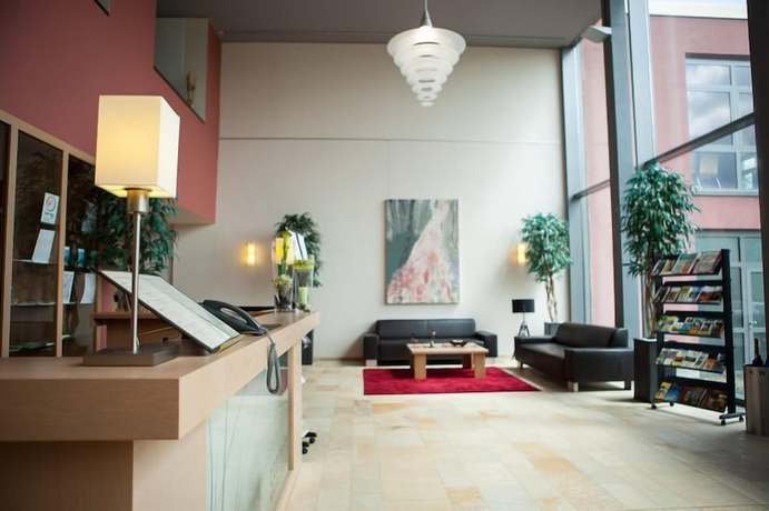 Imagen de los interiores del Hotel Seehotel Kell am See. Foto 14