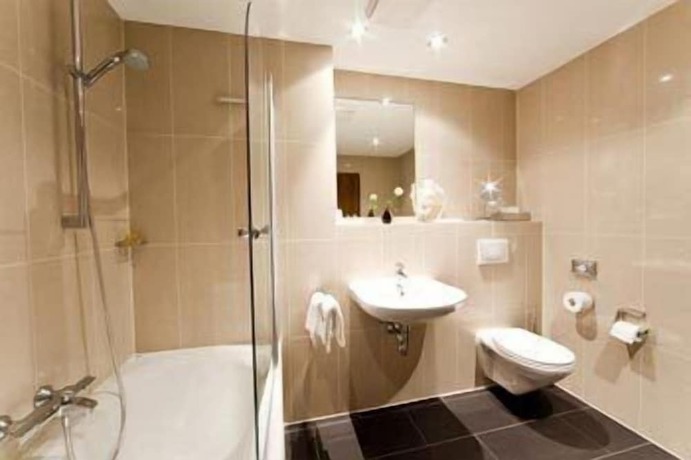 Imagen de la habitación del Hotel Seehotel Kell am See. Foto 10