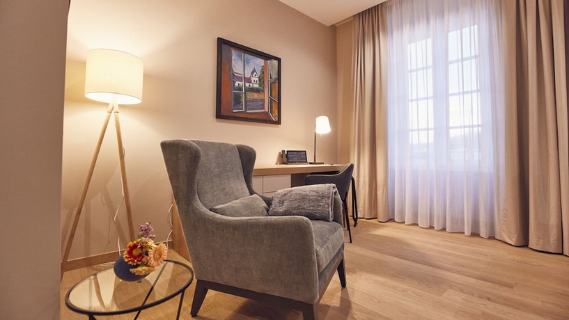 Imagen de la habitación del Hotel Seehotel Maria Laach. Foto 11