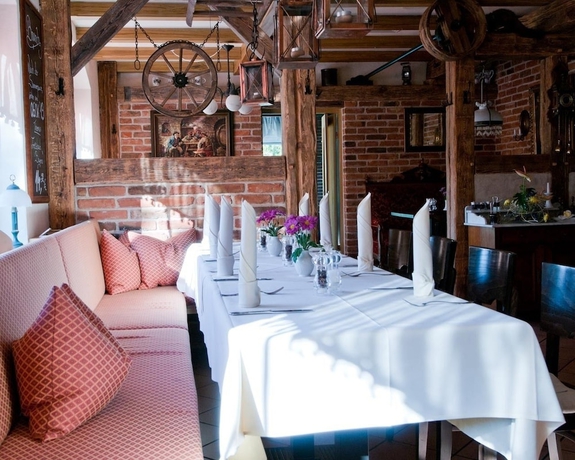 Imagen del bar/restaurante del Hotel Seehotel M&uuml;hlenhaus. Foto 6