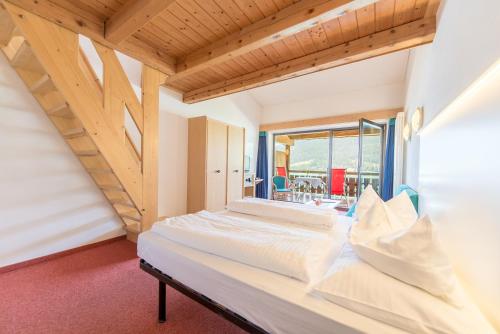 Imagen de la habitación del Hotel Seehotel Panorama Relax. Foto 9