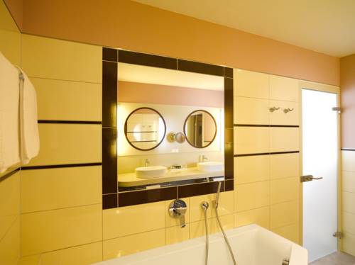 Imagen de la habitación del Hotel Seehotel Rust. Foto 6