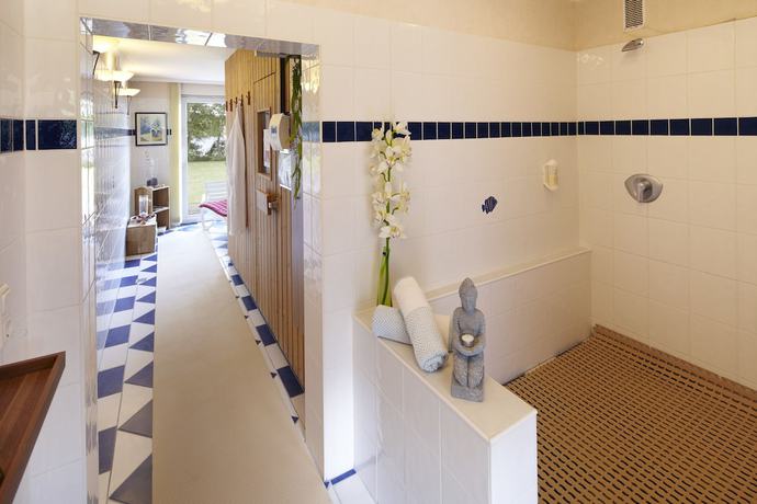 Imagen de la piscina del Hotel Seehotel Schwanenhof. Foto 20