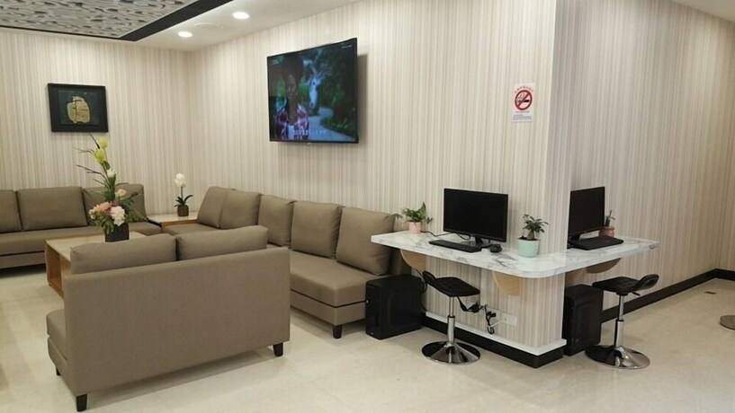 Imagen de los interiores del Hotel Seeing Inn. Foto 36