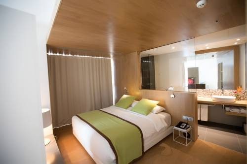 Imagen de la habitación del Hotel Seen Abidjan Plateau. Foto 6