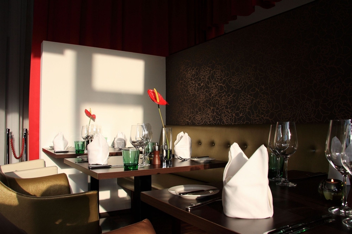 Imagen del bar/restaurante del Hotel Seepark Wörthersee Resort. Foto 4