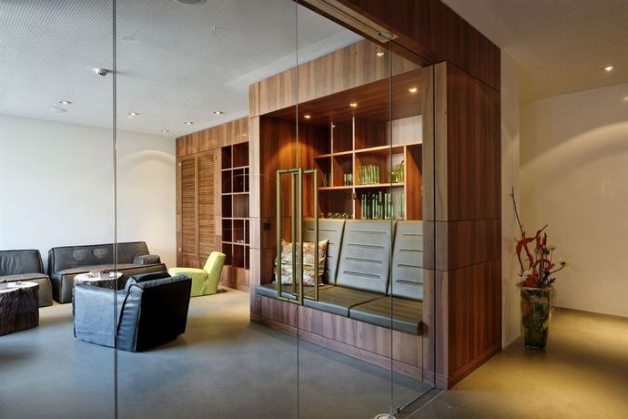 Imagen de los interiores del Hotel Seerose Resort and Spa. Foto 13