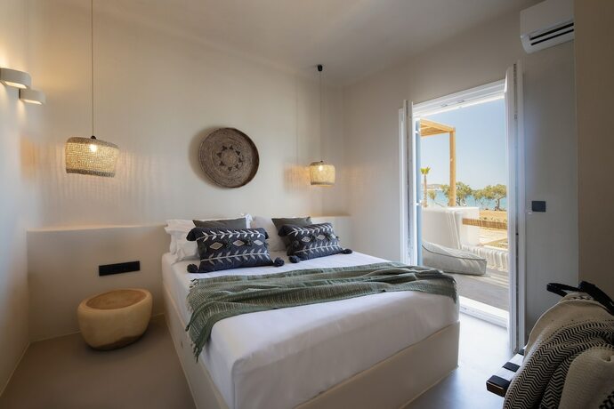 Imagen de la habitación del Hotel Seesoo Paros Beachfront Resort. Foto 13