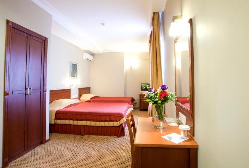 Imagen de la habitación del Hotel Sefa 2 &Ccedil;orlu. Foto 20