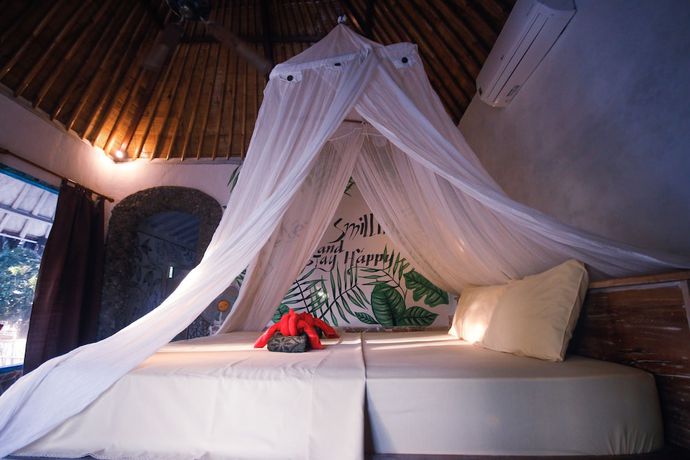 Imagen de los interiores del Hotel Segar Village. Foto 11
