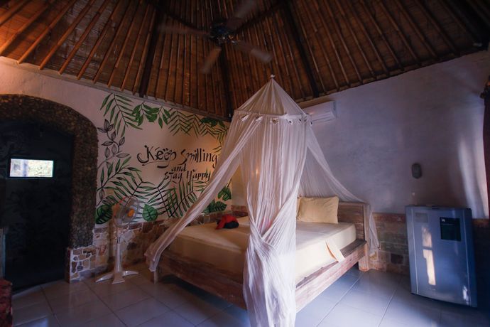 Imagen de los interiores del Hotel Segar Village. Foto 13