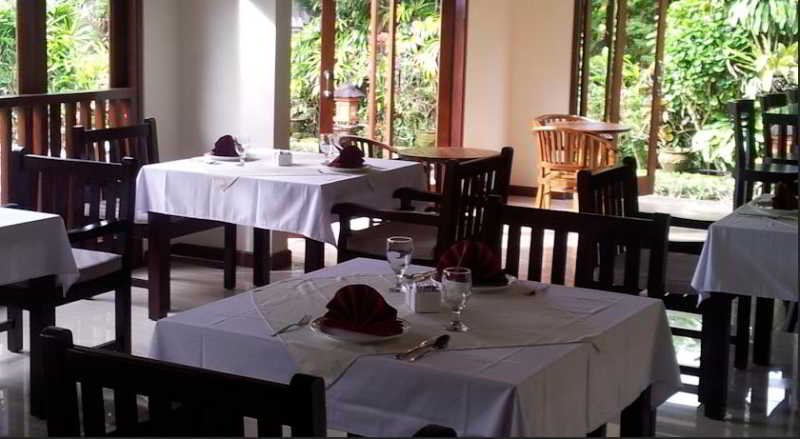 Imagen del bar/restaurante del Hotel Segara Agung. Foto 4