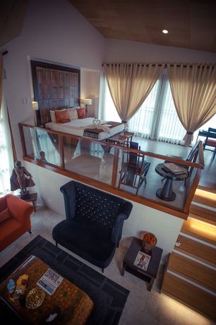 Imagen de la habitación del Hotel Segara Villas. Foto 12