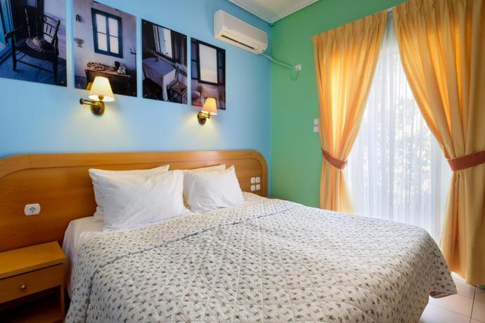 Imagen general del Hotel Segas, Loutraki. Foto 1