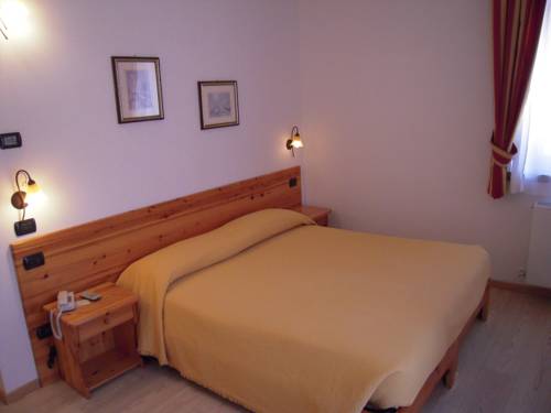 Imagen de la habitación del Hotel Seggiovia. Foto 7