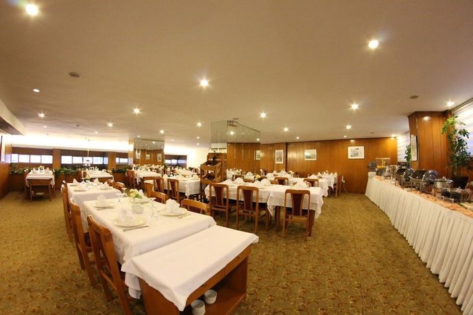 Imagen del bar/restaurante del Hotel Segmen, &Ccedil;ankaya. Foto 5