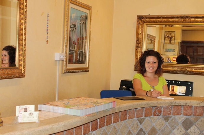 Imagen de los interiores del Hotel Seiler. Foto 16