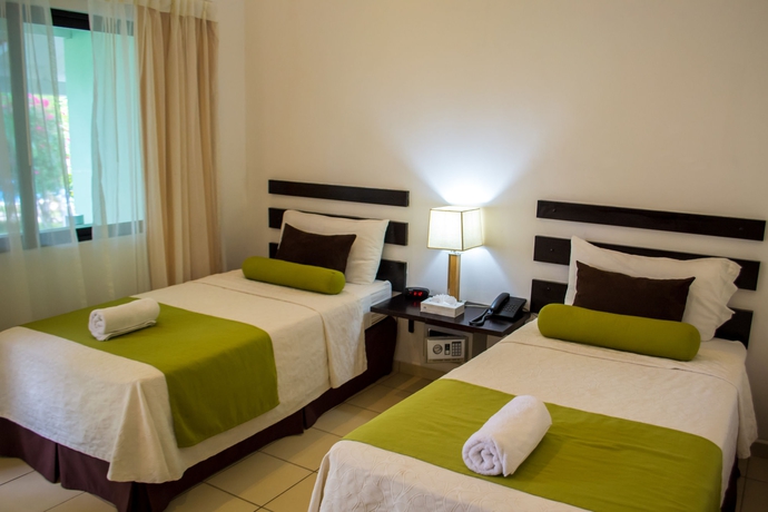 Imagen de la habitación del Hotel Seis Playas. Foto 4